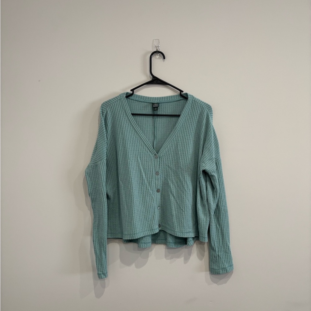 Wild Fable Green Long Sleeve V-Neck Sweater